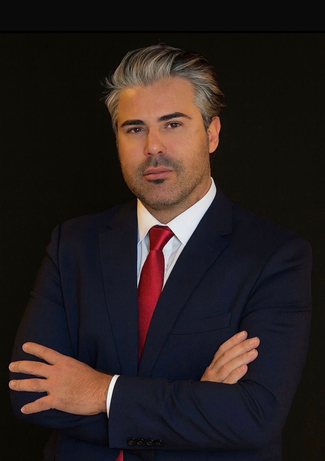 Retrato profissional do Dr. Luís Adriano Vargas Buchor